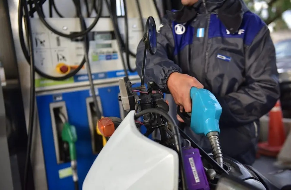 Aumentaron los combustibles