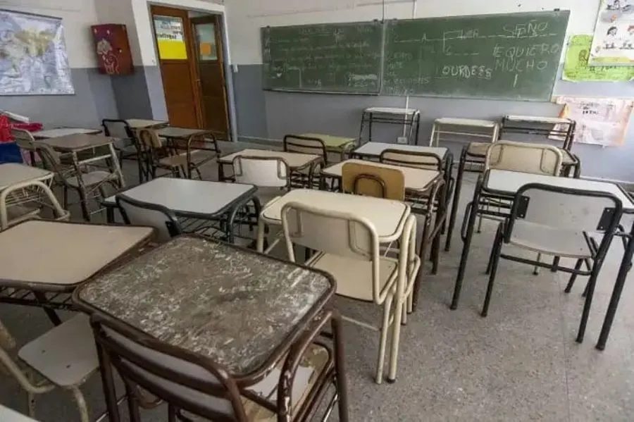 ATE pide sumar a los auxiliares escolares al asueto del martes: peligran las clases