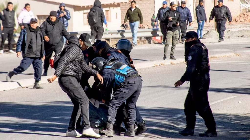 Reportan un herido de gravedad en otra jornada de represión en Jujuy