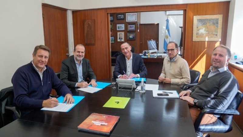 Acuerdo entre el Consorcio del Puerto de Bahía Blanca y Vialidad Nacional para la licitación de los accesos