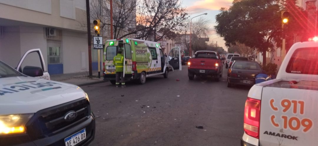 Motociclista perdió los dientes en un choque