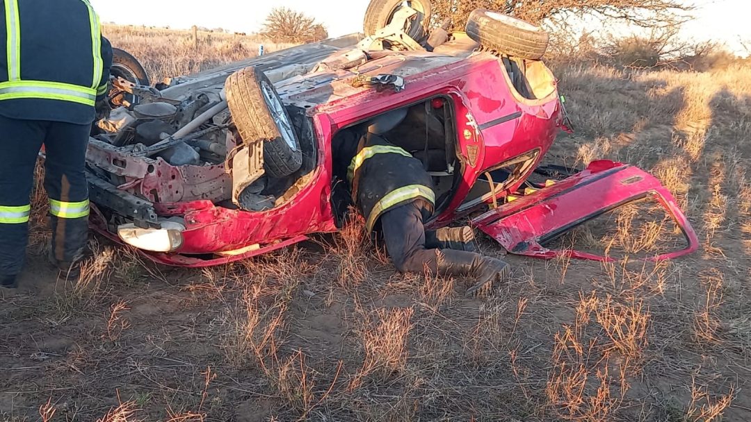 Un joven murió en un vuelco cerca de Médanos