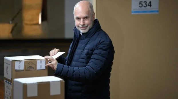 Votó Larreta: “Espero que todos los argentinos vengan a votar”