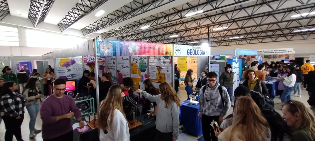 Comenzó la Muestra de Carreras en Bahía en el Campus de la UNS