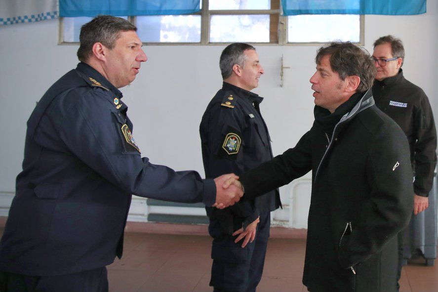 Axel Kicillof mostró la nueva policía que ya funciona en barrios del Conurbano