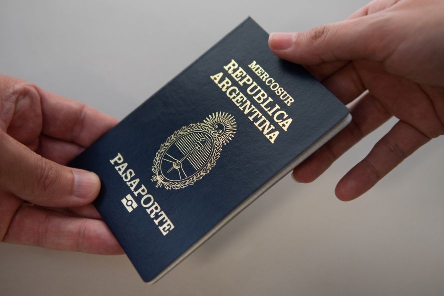 Subieron las tarifas para obtener DNI y Pasaporte