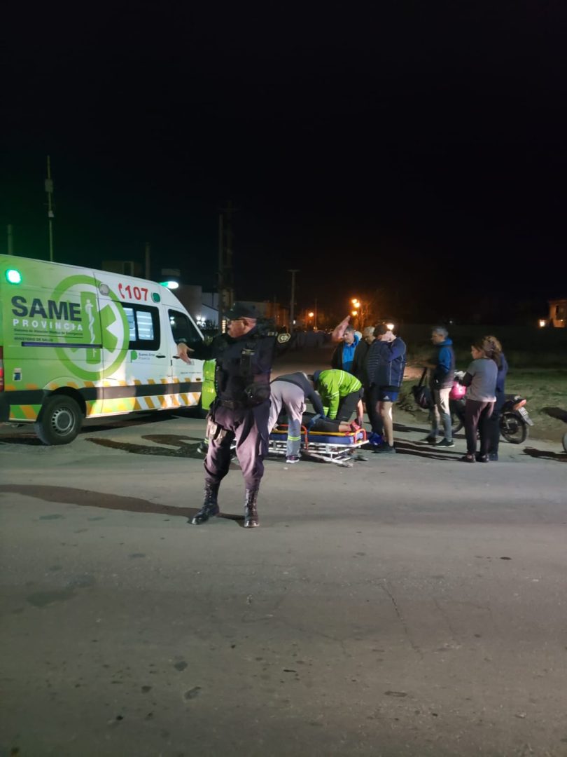 Una motociclista herida tras un choque