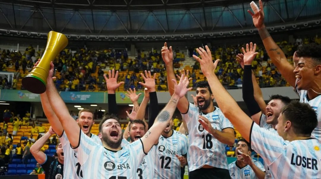 A lo Messi: la espectacular jugada de la Selección argentina de vóley que ganó el Sudamericano ante Brasil