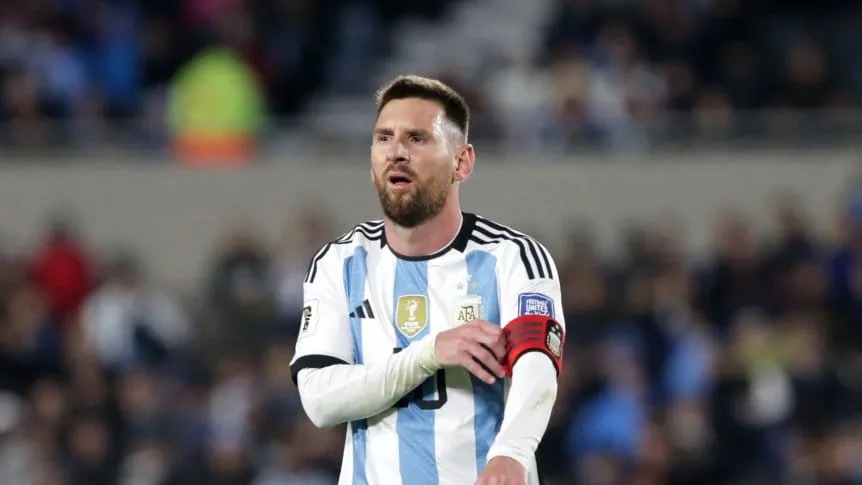 Lionel Messi no está lesionado pero podría no viajar a Bolivia con la Selección Argentina