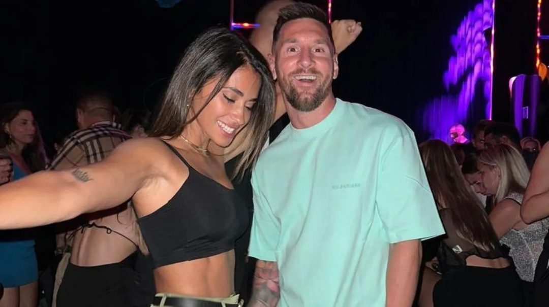 La desconocida costumbre de Lionel Messi y Antonela Roccuzzo que los llevó a hacerle un pedido a Adrián Suar