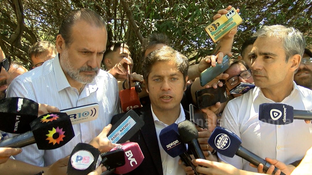 Kicillof visitó Bahía Blanca, criticó a Milei e instó a votar por Massa