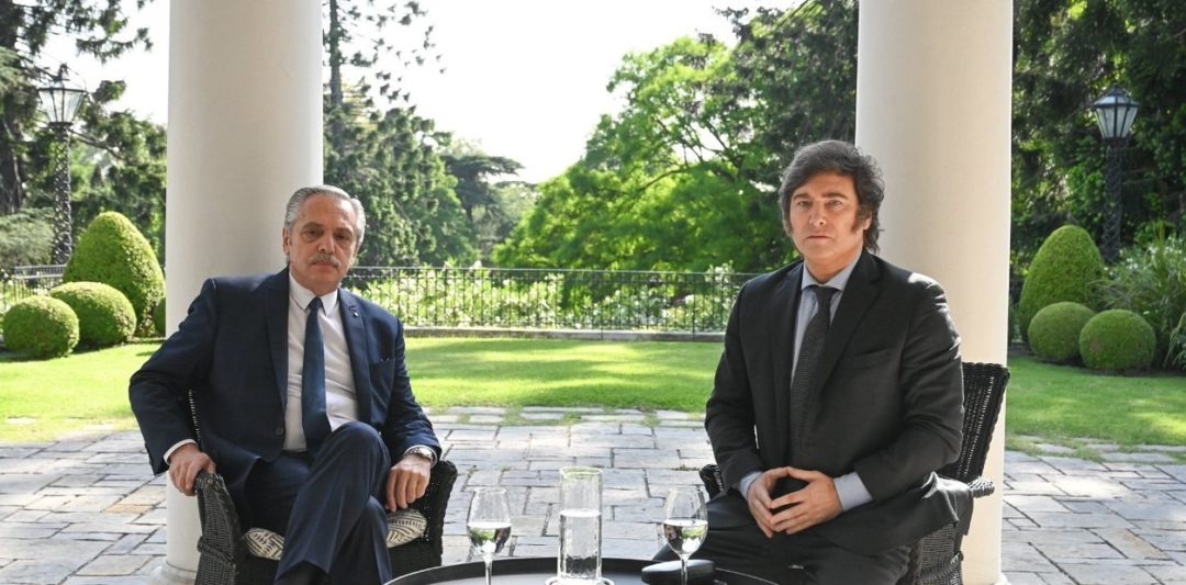 Javier Milei llegó a la Quinta de Olivos y está reunido con Alberto Fernández para arrancar la transición