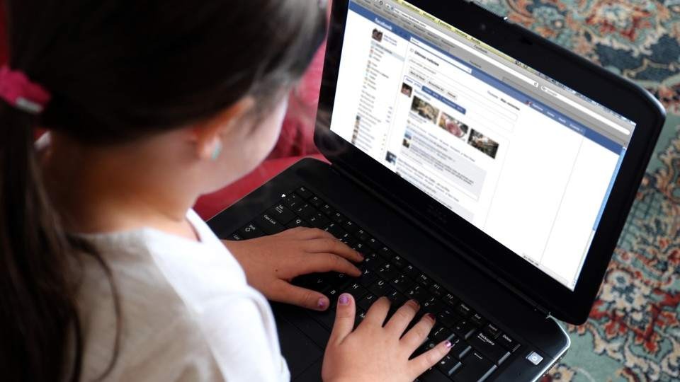 Escuelas con cultura digital: hacen una jornada de prevención del grooming