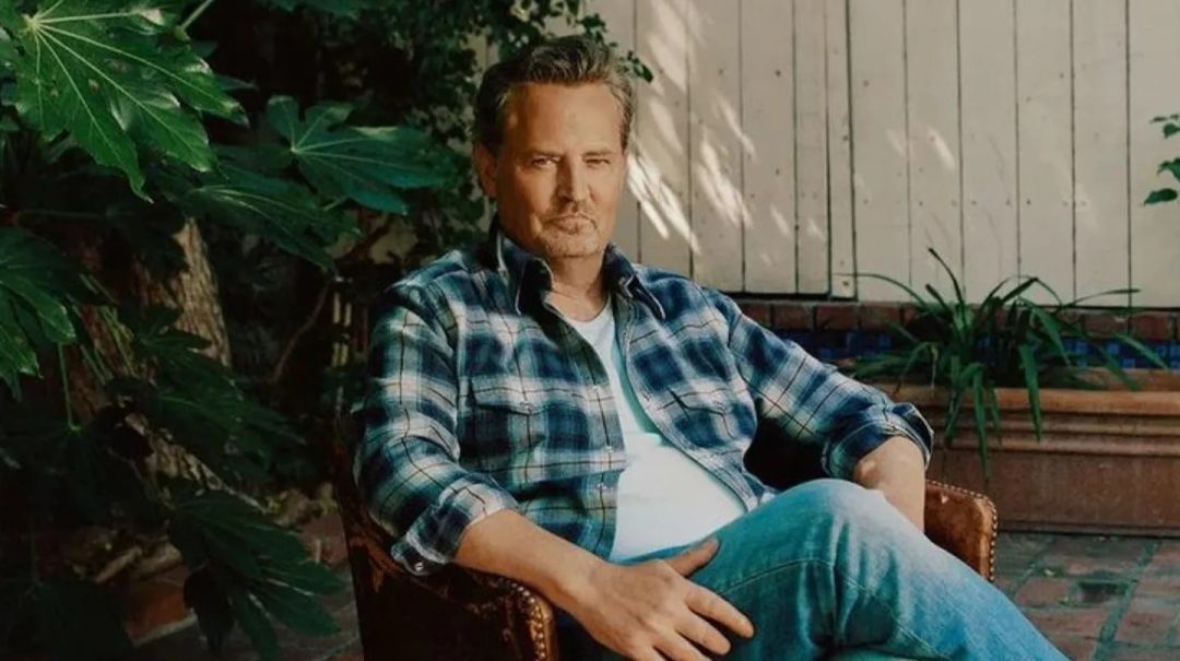 Filtraron las fotos de la tumba de Matthew Perry y un detalle sorprendió a sus fanáticos