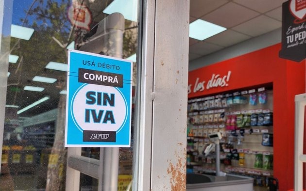 Más de 2,5 millones de trabajadores informales que cobran el refuerzo ingresan al Compre sin IVA