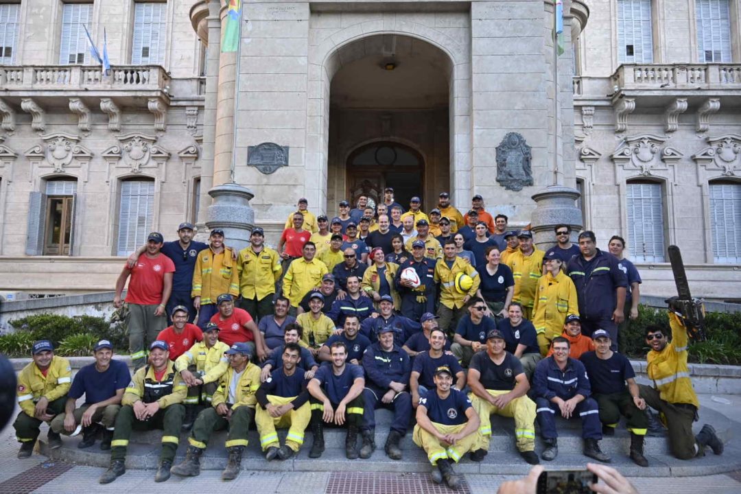 El agradecimiento de Susbielles a los bomberos de la región que ayudaron a Bahía