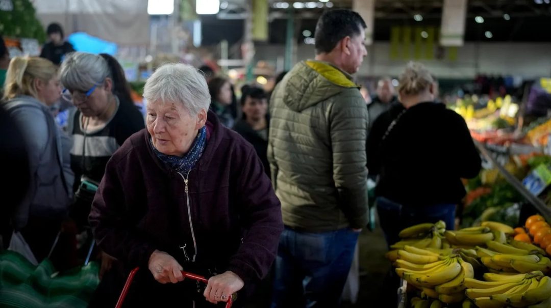 El Gobierno quiere modificar la fórmula de movilidad y aumentar las jubilaciones por decreto