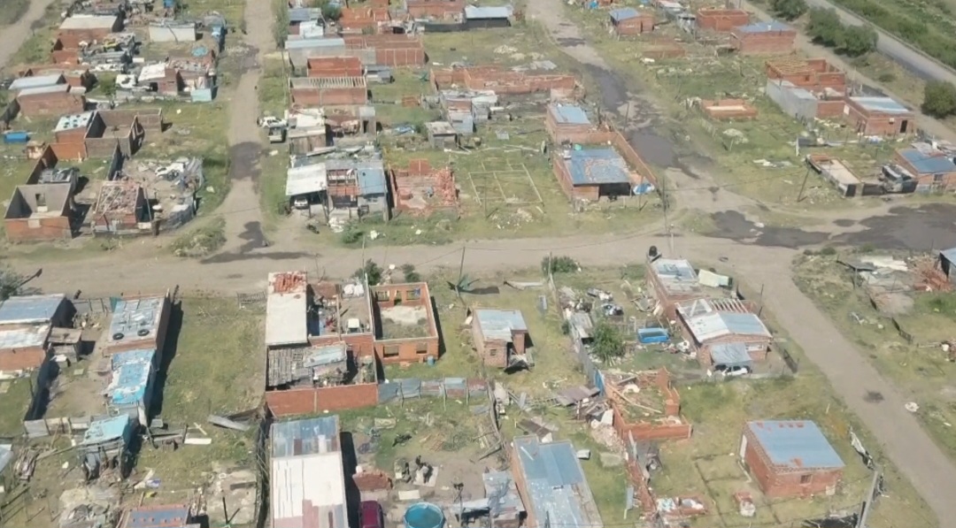 Ariente: “Más de 10.000 familias de barrios vulnerables fueron afectadas por el temporal”