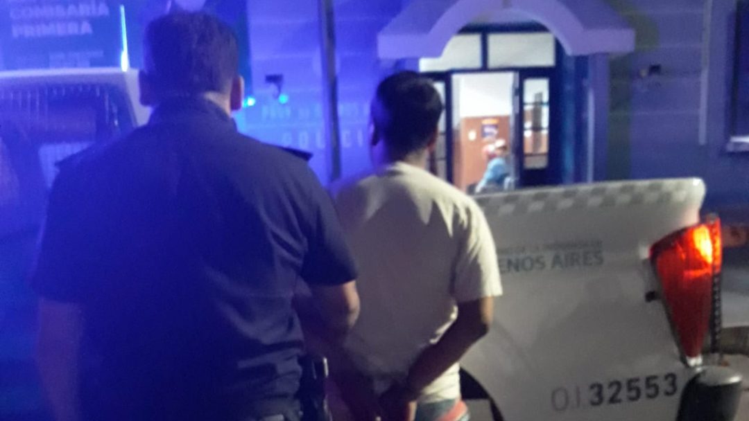 Quedó detenido por provocar daños en la casa de su expareja