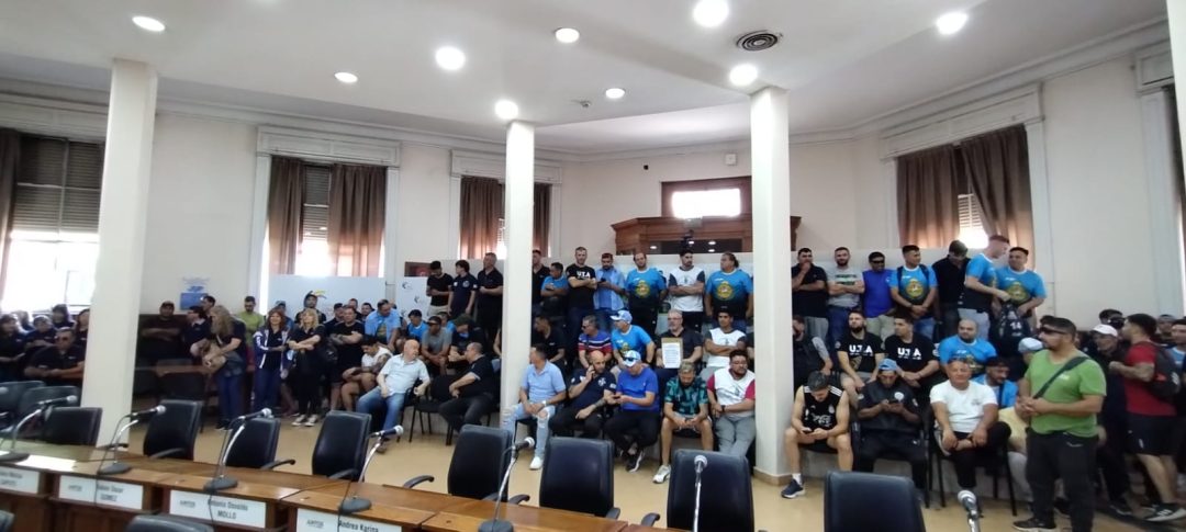 Tensión en el Concejo: Juntos por el Cambio no dio quórum y no se aprobó la suba del pasaje de colectivos