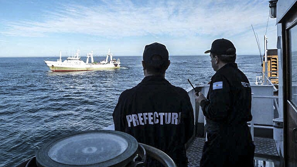 El Gobierno intensificará los controles para evitar la depredación pesquera en la milla 200 del mar Argentino