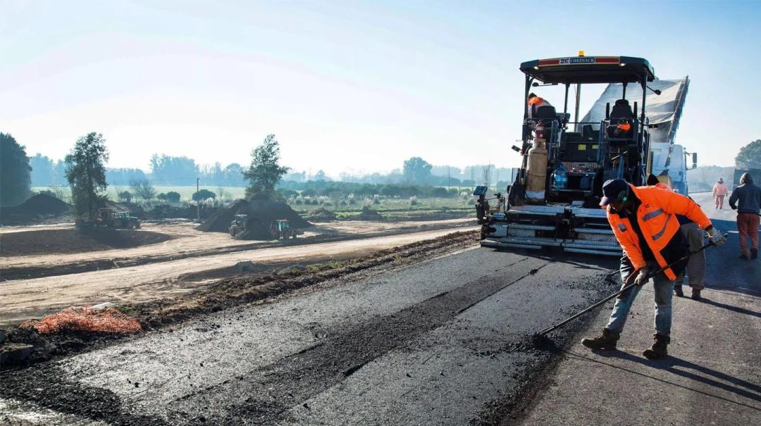 A la espera del presupuesto para 2024, el Gobierno ya definió qué obras públicas terminará y cuáles podrían quedar en suspenso