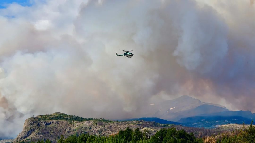 El incendio en Los Alerces ya consumió más de 1800 hectáreas: Córdoba y Río Negro enviarán brigadistas