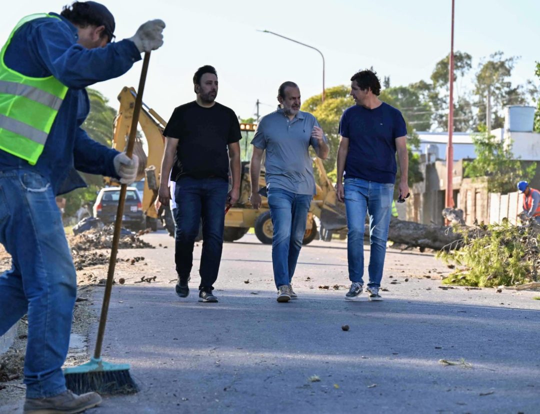 Luego del temporal, continúan los trabajos de limpieza