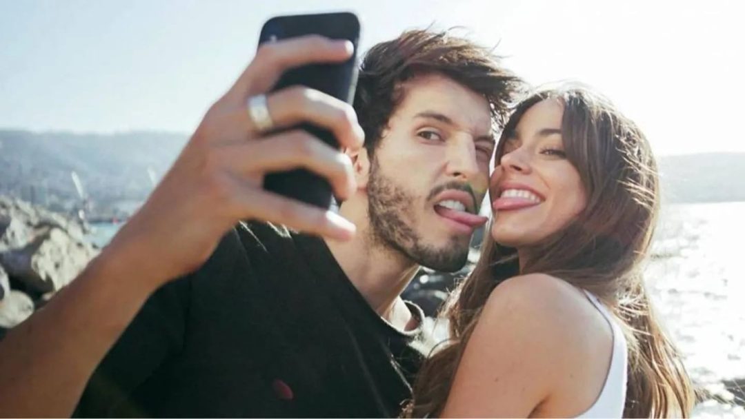 Sebastián Yatra reveló el motivo por el que no puede ser fiel y recordó a Tini Stoessel