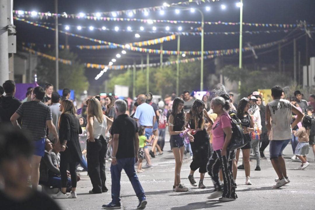 Carnaval en Bahía Blanca: 13 noches de fiesta y tradición