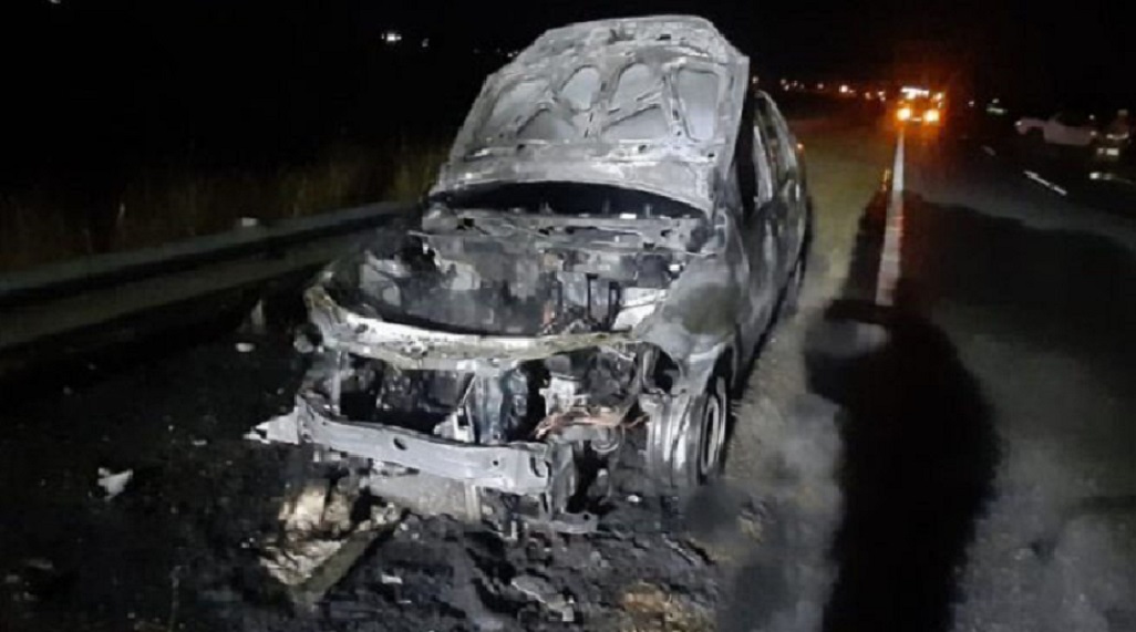 Punta Alta: salió a probar el auto que había comprado y se le incendió