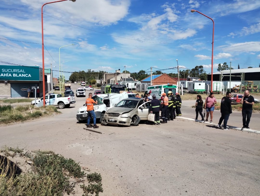 Un hombre trasladado al hospital tras violenta colisión