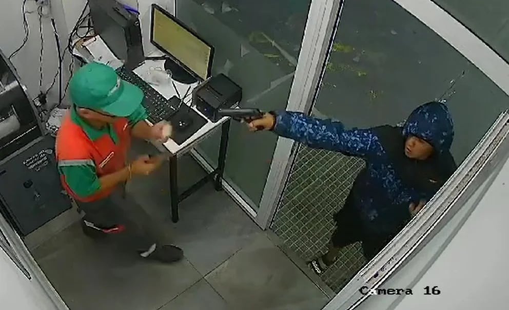 Estremecedor video: así fue el ataque del sicario al playero de la estación de servicio en Rosario