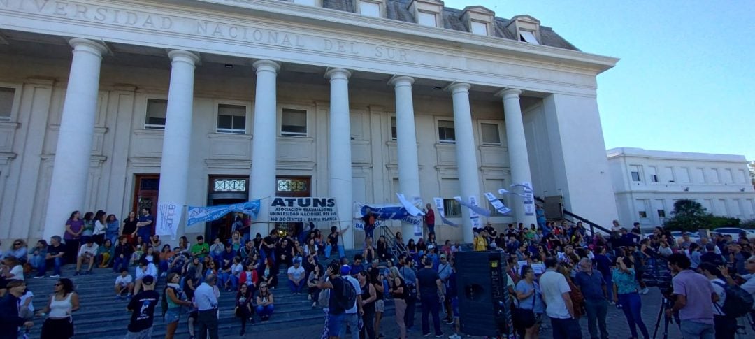 Universidades: gremios docentes proponen un paro de entre 48 y 72 horas para el 17 de marzo