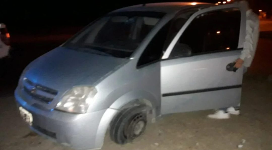 Alcoholizado se llevó puesta una rotonda