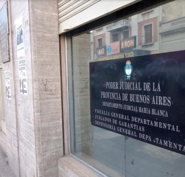 Investigación por la muerte de hombre que habría caído de la camilla de una ambulancia