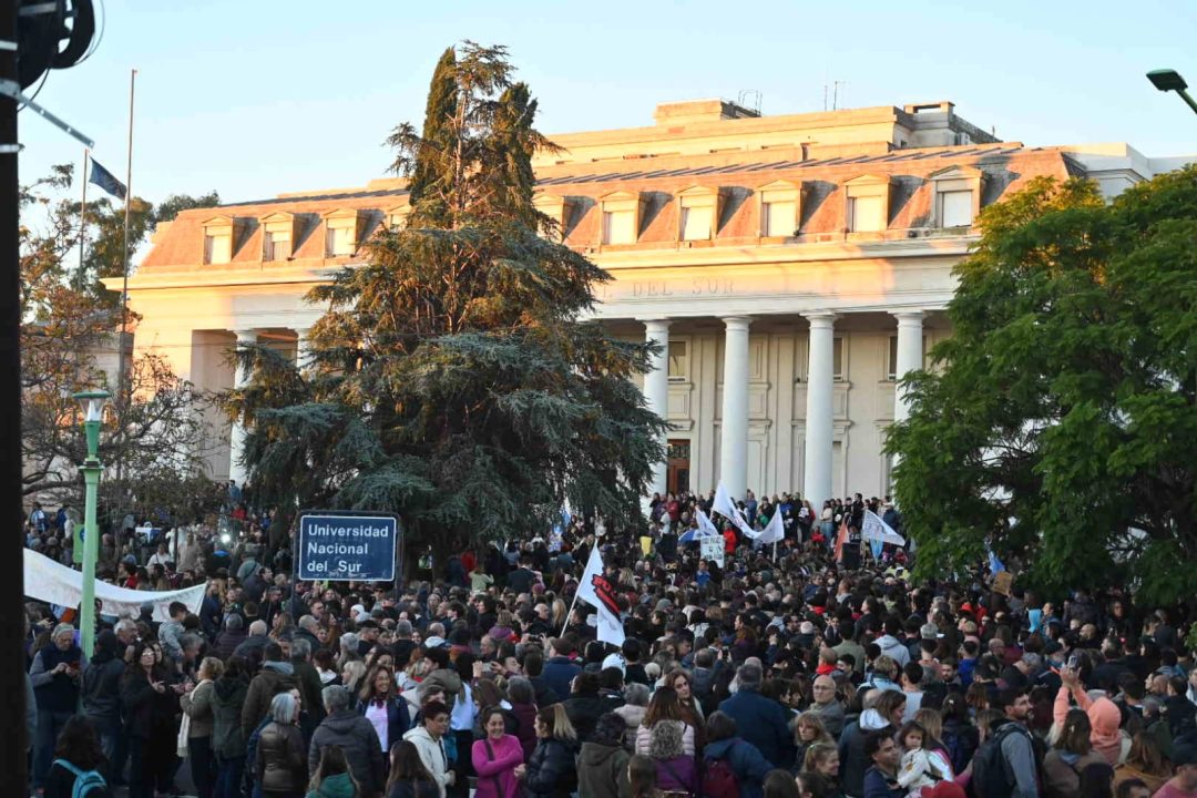 Marcha universitaria: el rector y la vicerrectora de la UNS publicaron una carta de agradecimiento