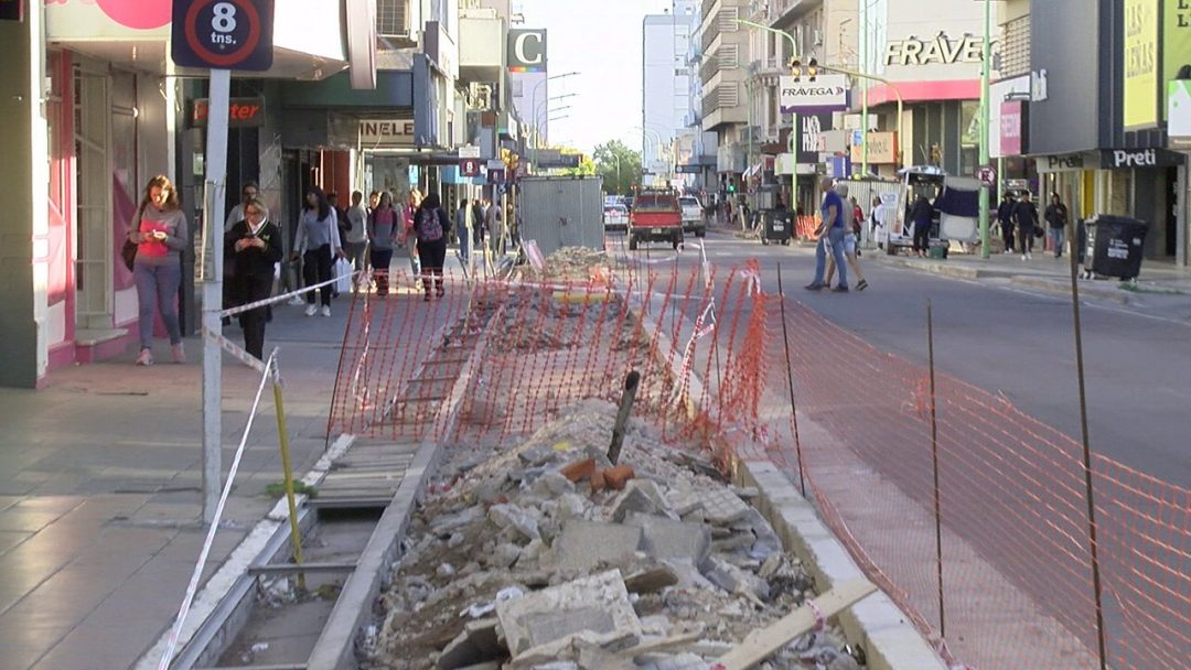 Una obra sin terminar: el reclamo de los comerciantes por la peatonal de calle Belgrano