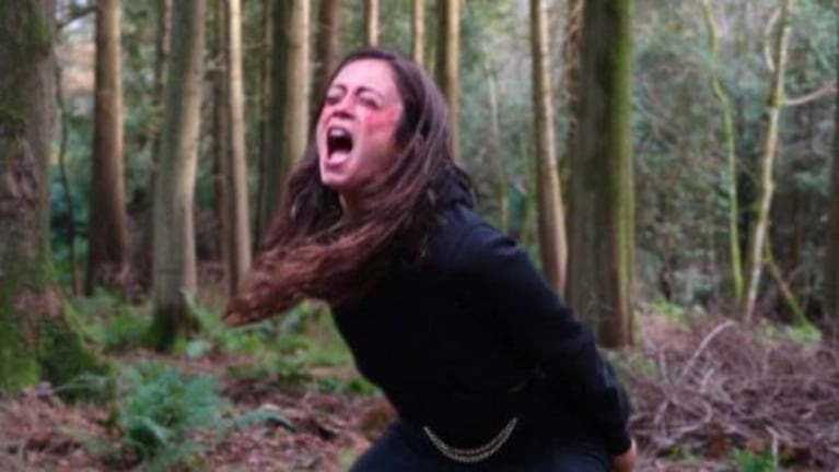 Polémica por “rituales de ira para mujeres”: la terapia que se viralizó en las redes sociales