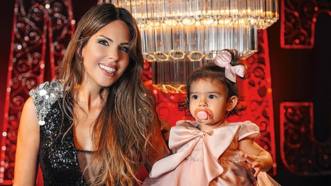 Barby Franco mostró el extravagante look con el que Sarah Burlando fue al supermercado: “Quiso venir así”