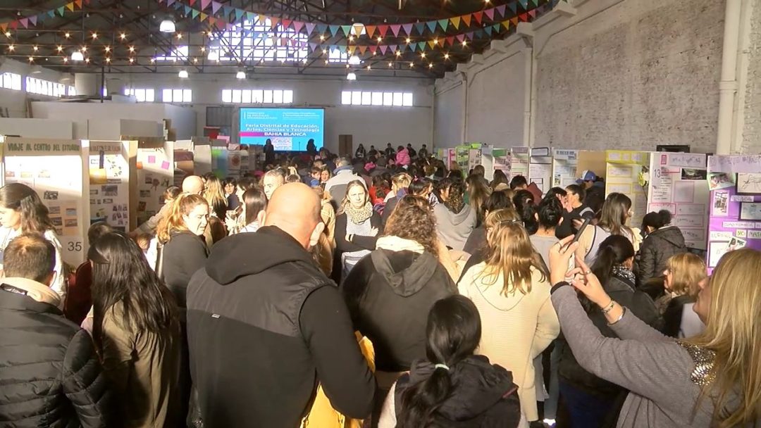 Feria distrital de educación: se realizó en el Puerto con alumnos de toda la región