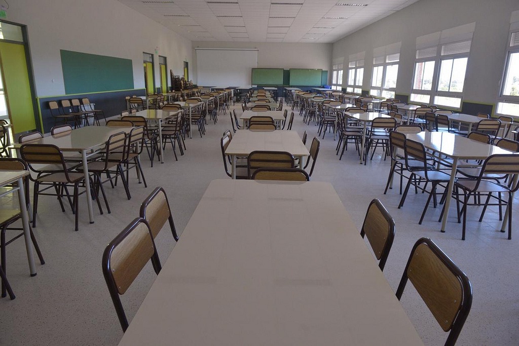 Más establecimientos educativos reanudan las clases este miércoles 26