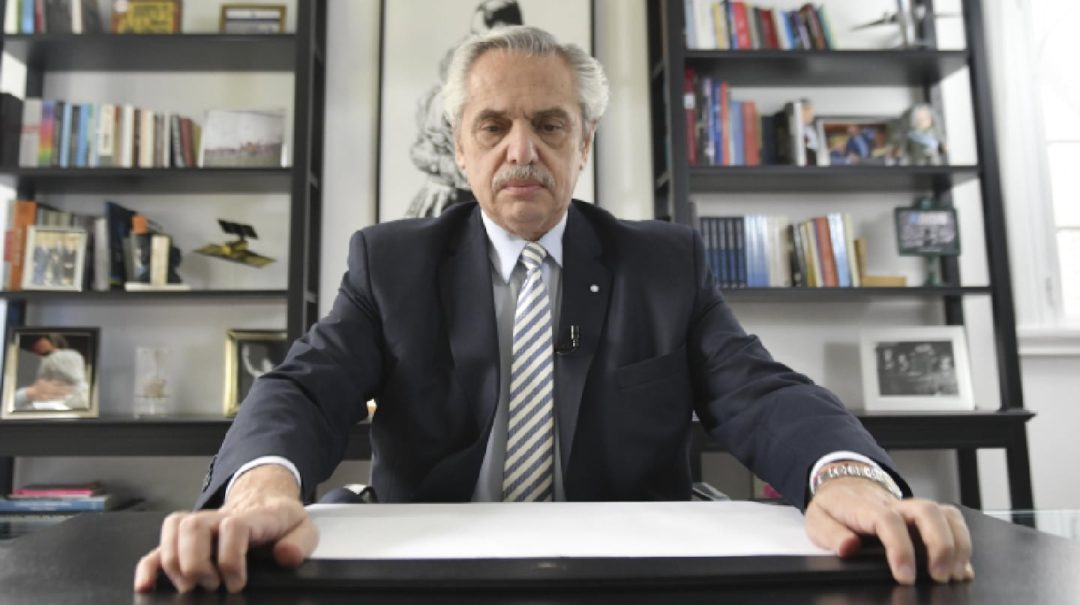 Alberto Fernández le pidió a la Justicia que prohíba la difusión de sus fotos y videos íntimos en medios y redes sociales