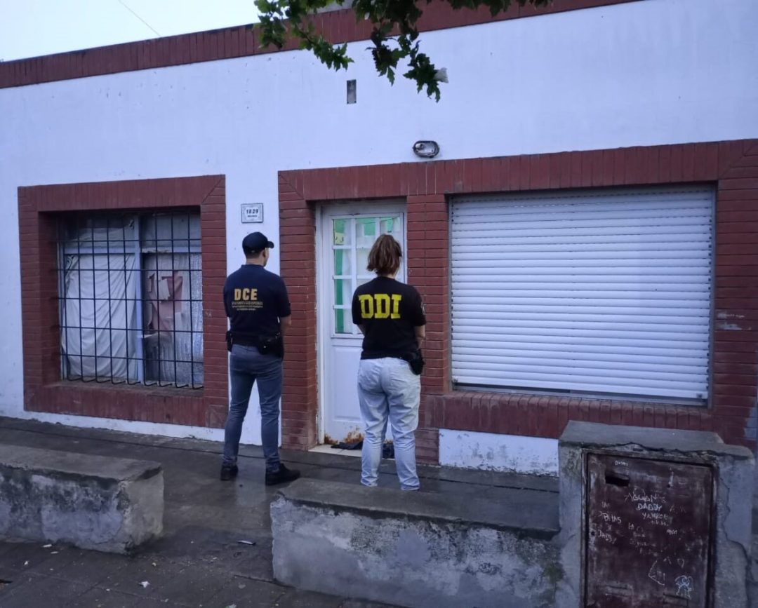 Abuso sexual infantil: allanaron una casa en Bravard al 1800