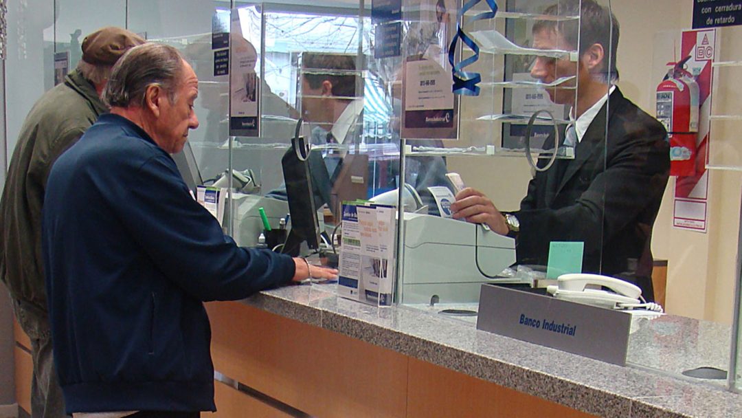 Cambian los bancos y tendrán un nuevo horario de atención, ¿a qué hora abrirán y cerrarán?