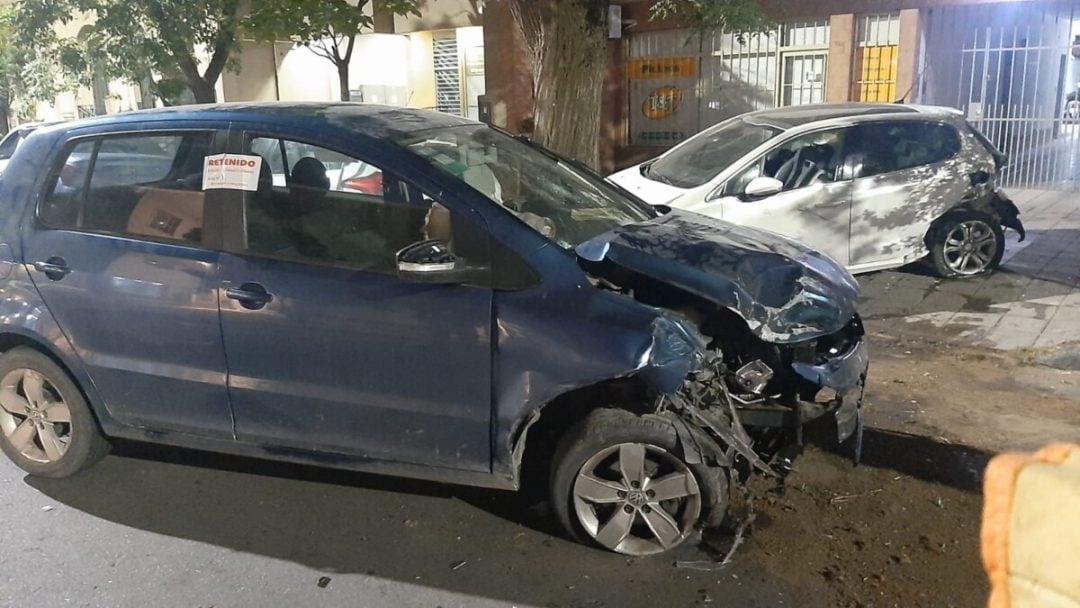 Madrugada accidentada en Bahía Blanca: un vuelco y múltiples choques