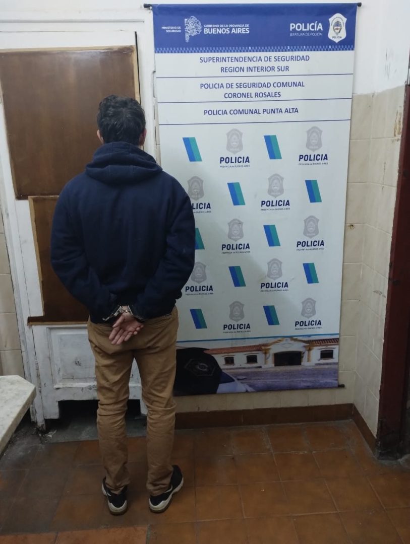 Sujeto detenido por golpear salvajemente a su pareja embarazada de 8 meses