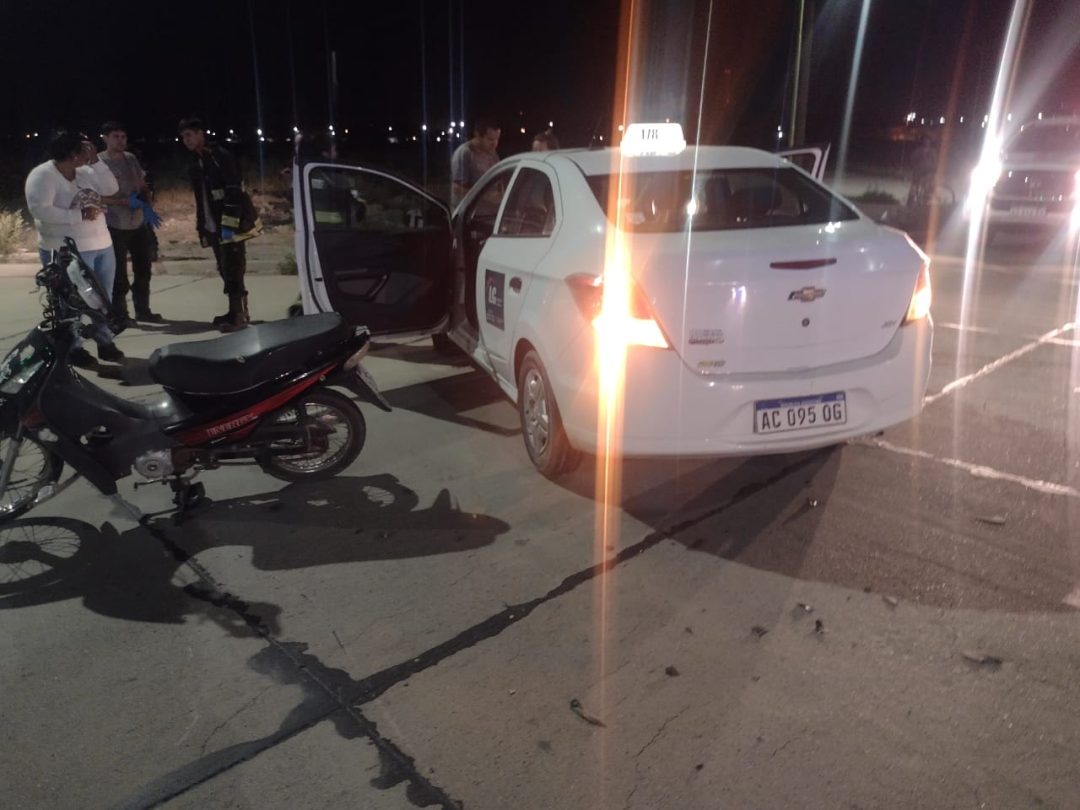 Otro accidente en Dasso: un motociclista sufrió una fractura tras un choque