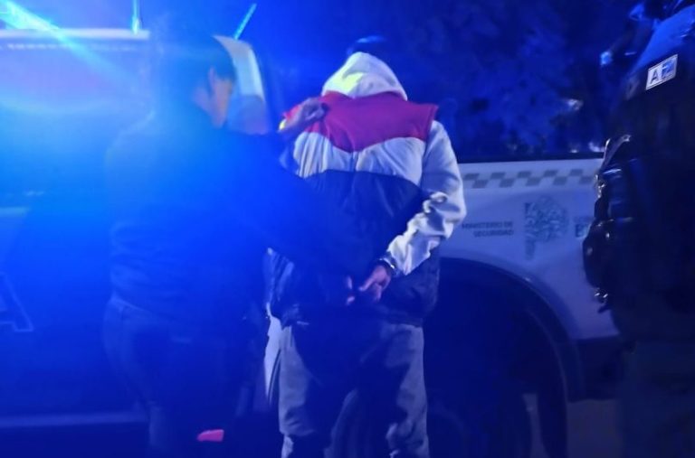 Detuvieron a un hombre que era buscado por apuñalar a otro hace cinco años