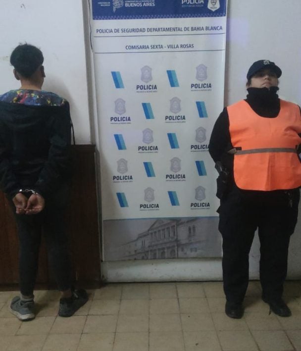 Quisieron fugarse por los techos tras intentar ingresar a una casa: dos detenidos